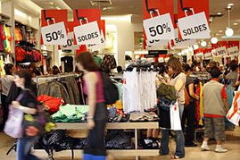 服裝服飾零售行業(yè)數(shù)字化轉(zhuǎn)型加速，智能化與可持續(xù)發(fā)展成新趨勢